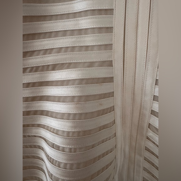 White BCBG body con mini dress - Picture 7 of 10